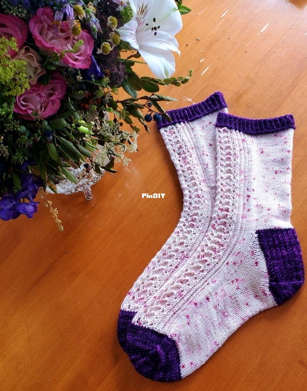 Barricane Socks2.jpg