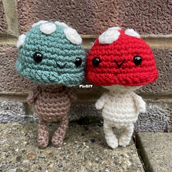 Ooblets Fleeble Mushroom - Crochet Tor - Tor Smith_1.JPEG