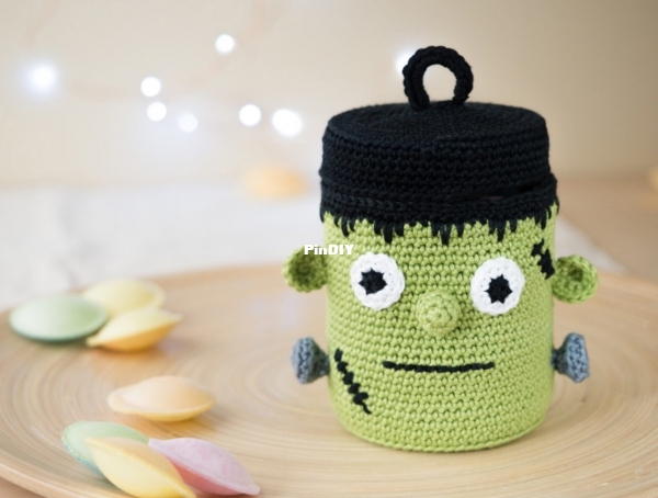 addi - Caros Fummeley - Caroline Prange - Halloween Upcycling Frankenstein.jpg