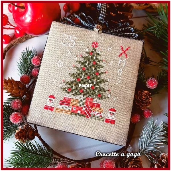 12-christmas-vintage-series-artwork-10-christmas-tree.jpg