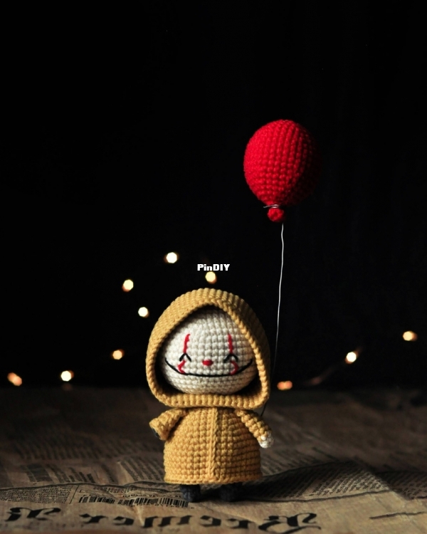 Dunaeva Toys - Evgeniya Dunaeva - Pennywise - English