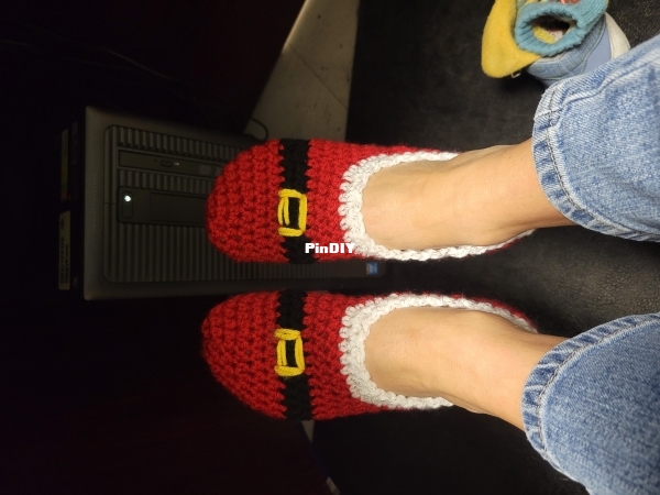 Santa Slippers.jpg