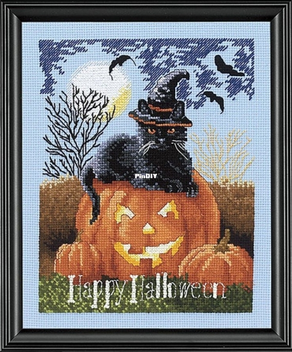 Jeanette Crews Designs 714-K Halloween Kitty.jpg
