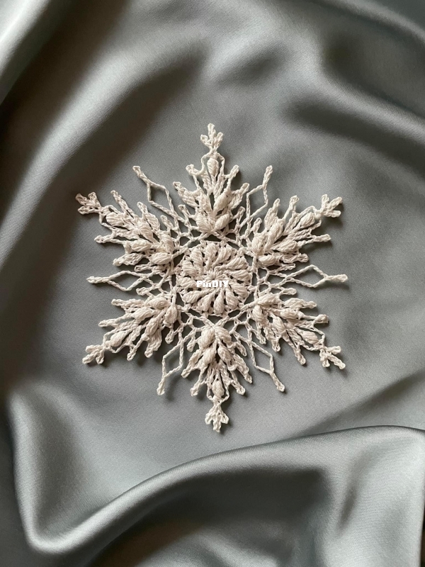 Snowflake 17 Viktoria Gul _Ua.JPG