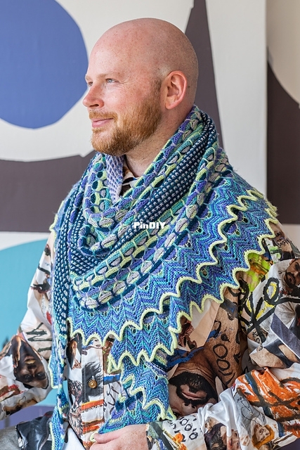 Aurora_Cabin_Shawl-10_medium2.jpg