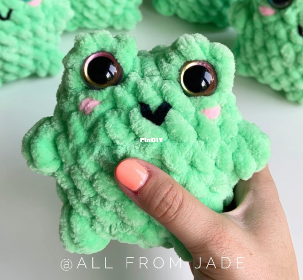 all from jade - no sew chubby frog.PNG