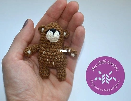 Ami Little Creature - Little Bear keychain.jpg