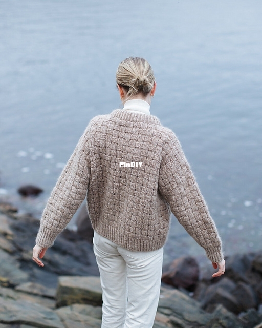 strikkekaffe_korhavn_sweater_strikkegenser_vams_1_medium2.jpeg