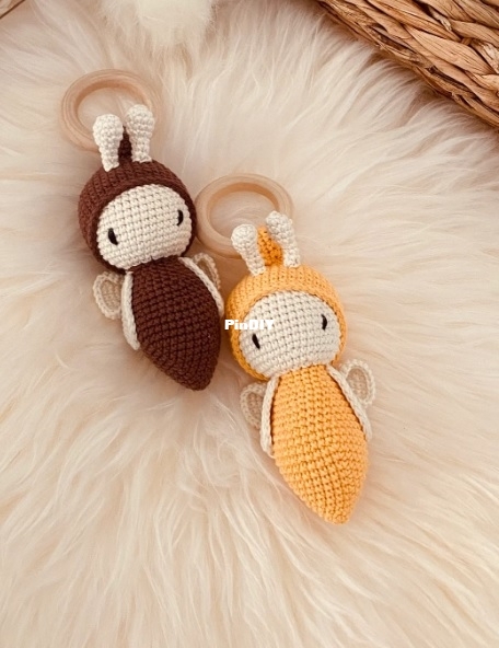 Bee rattle.jpg