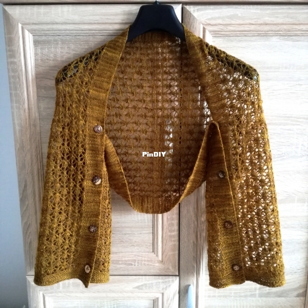 knitted shawl stole shrug poncho, laceknitting, 100%merino.jpg