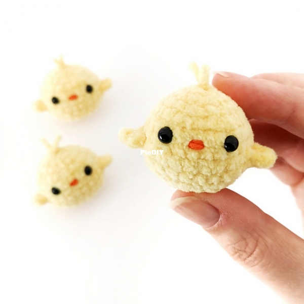 Stitch by Fay - Fay Lyth - No-Sew Chick.jpg