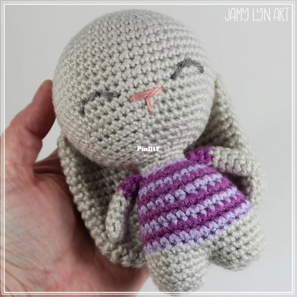 Jamy Lyn Art -  Bennie the Bunny.jpg