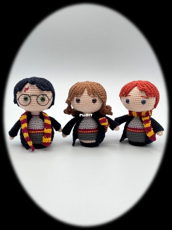 Un mar de puntos - Isabel y Maite - Harry and his friends - English