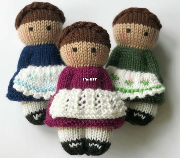 Pinafore Friends.jpg