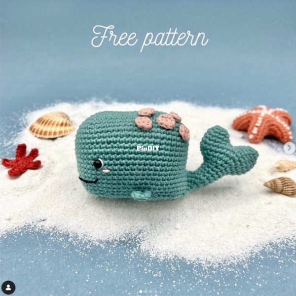 Les Mailles du Rocher Calista the Whale.jpg