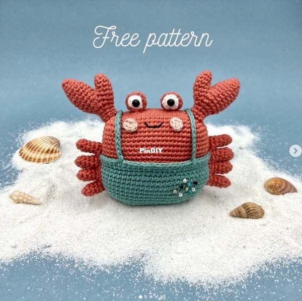 Les Mailles du Rocher Triton the Crab.jpg