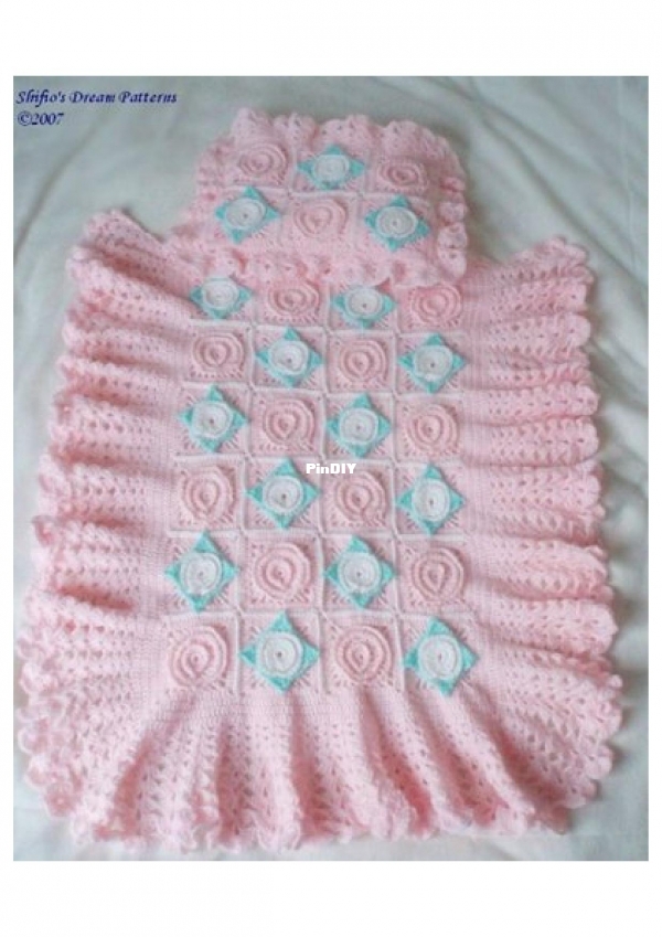 81 Moses Basket Blanket_000008.jpg