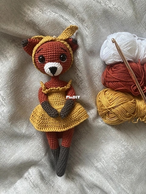 Cheeky Miki - Malgorzata Lizak - Fifi the Fox.jpg