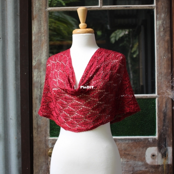 Flurry of Leaves Cowl1.jpg