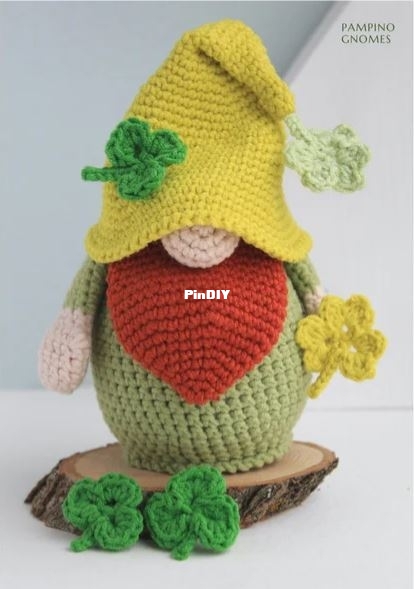 Shamrock Gnome.JPG