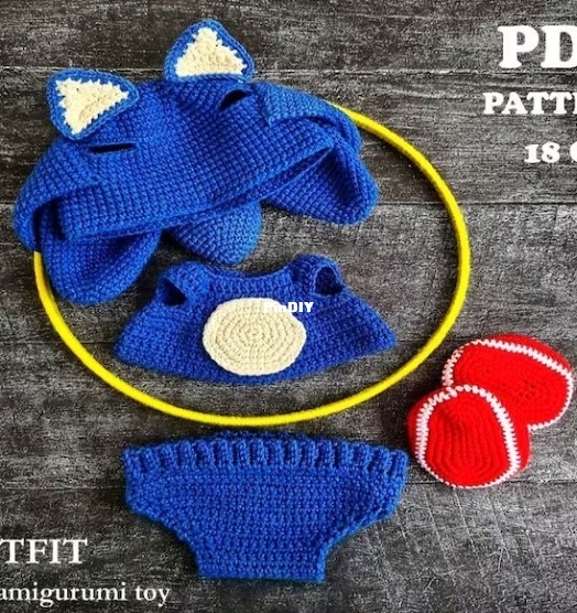 Blue Hedgehog Clothes 18 cm (Sonic) - Olga Kurchenko.jpg