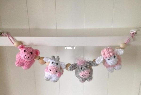 Jookz creaties - Joke Postma - Stroller Chain Animals Farm_02.jpg