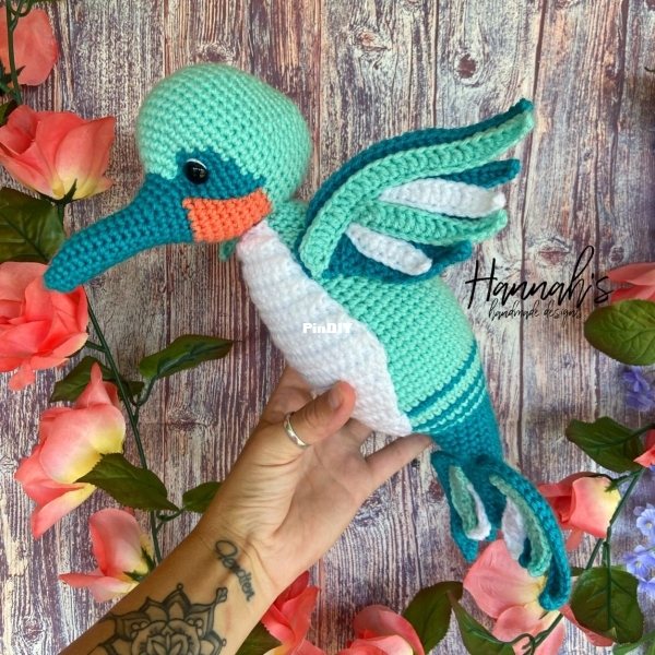 HHDesigns4-HANNAH_S HANDMADE DESIGNS- Hannah Gerecke-ruby the hummingbird