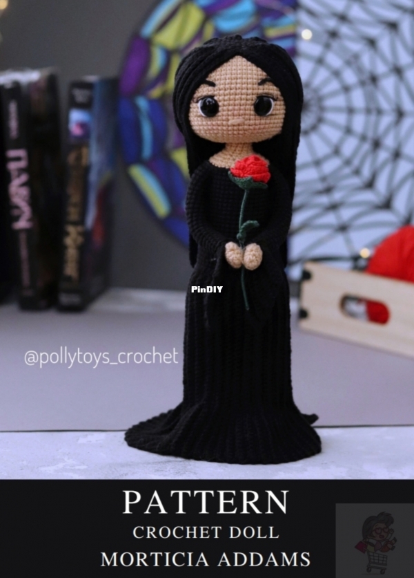 Morticia.jpg