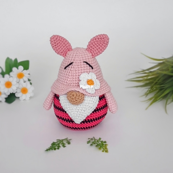 Piglet Gnome - Lyubov Volkova.jpg