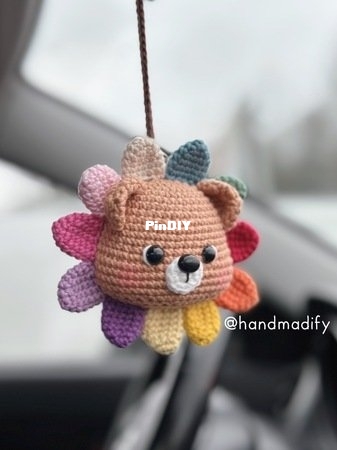 bear-car-ornament-339331820-337x450.jpg