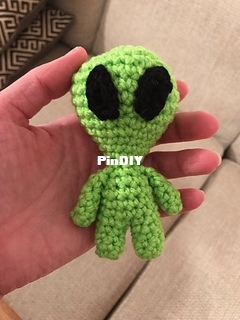 alien_2_small2.jpg