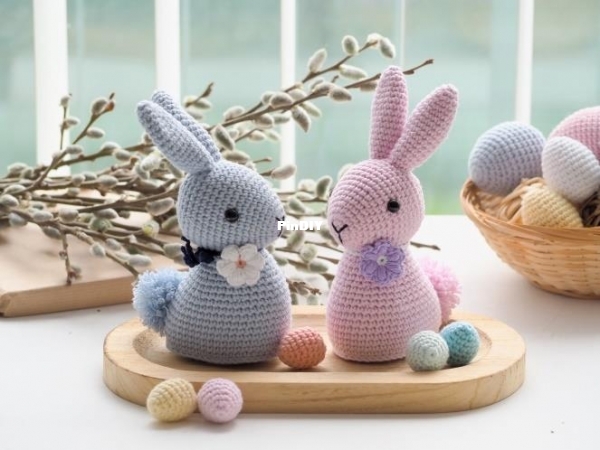 Easter_Decoration_set6_bunnies.jpg