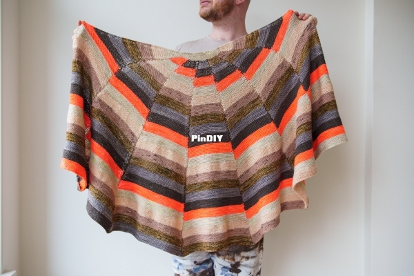 Fragmentation_Shawl_-_Neutral___Red_Sample-8.jpg