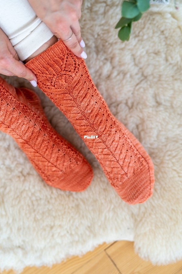 Floret_Socks-Issue_9-9.jpg