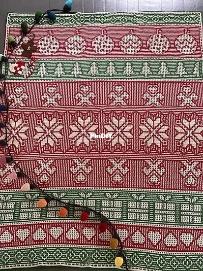 Astrid Schandy - Aschandy - Astrids Xmas Throw (2).jpg