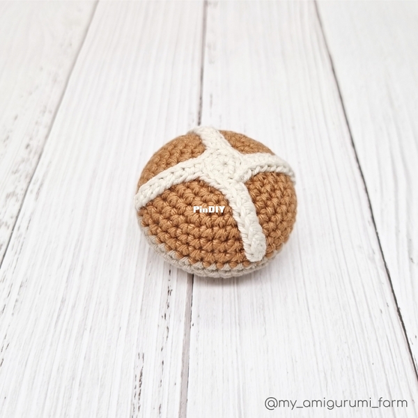 My Amigurumi Farm Hot Cross Bun.jpg