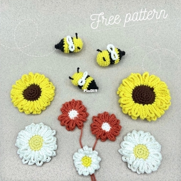 Les Mailles du Rocher Bumblebee, Daisises, Sunflowers.jpg