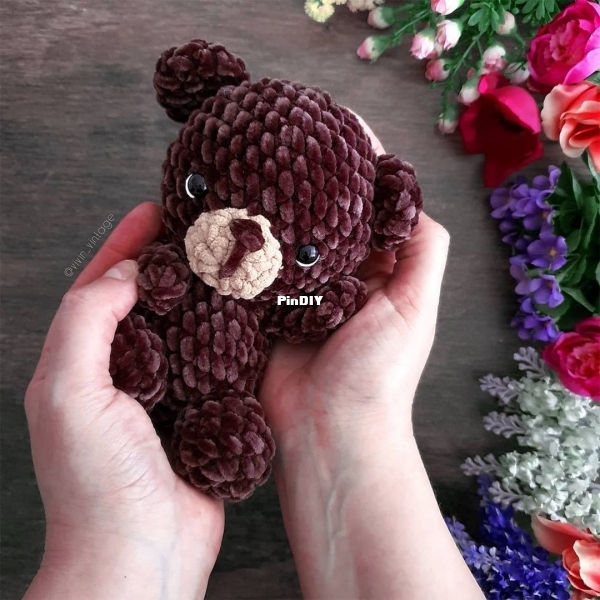 Vivir Vintage Plushy Teddy Bear 1.jpg