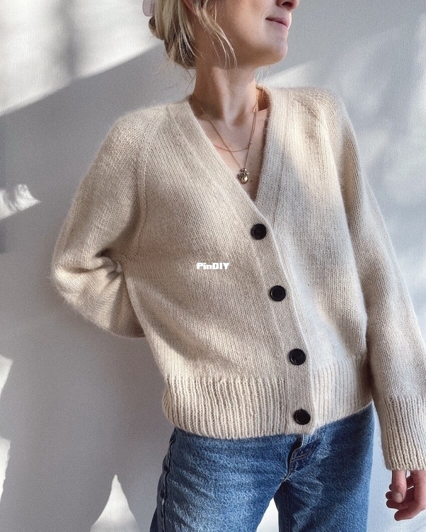 Cardigan_Champagne.jpg