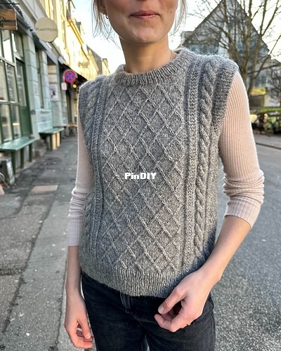 Moby slipover by PetiteKnit