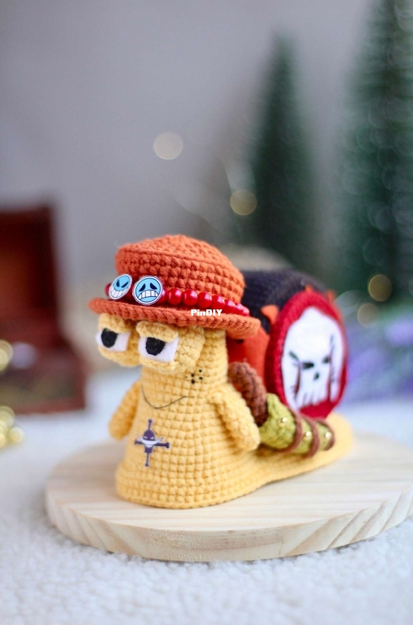 Amigurumisdavit - Vitória Ferreira e Thamires Kaled - Bonus eBook One Piece Vol.03 - Den Den Mushi  ...