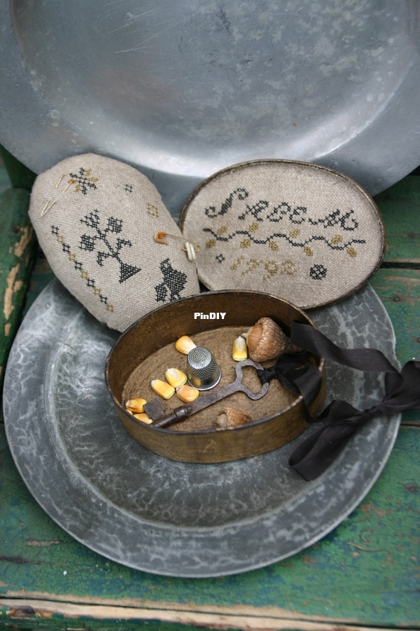 Stacy Nash Primitives - Salem Sewing Box 1+.jpg