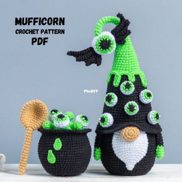 Halloween gnome with eyes and potion 1.jpg