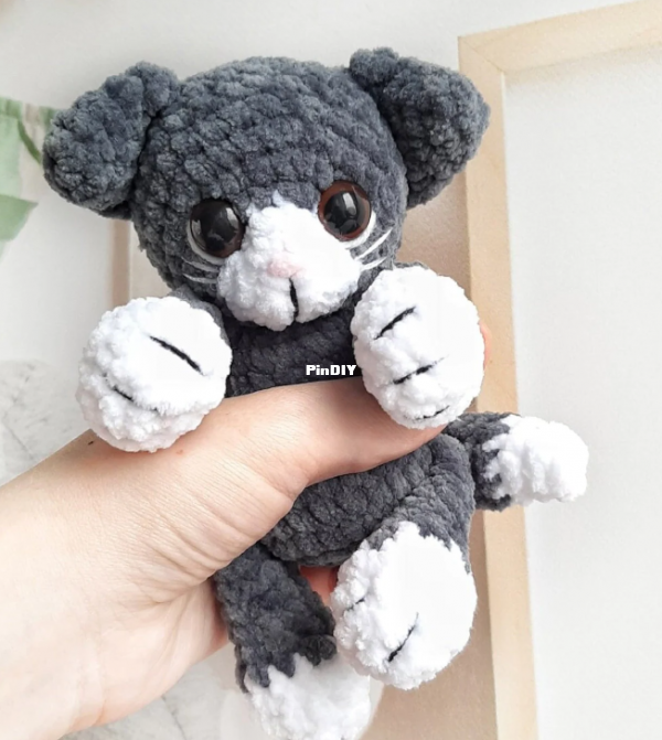 antonina naimаnova - kitten.PNG