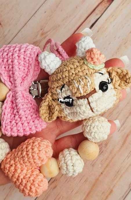 De Ensueños crochet - Celeste Bitiol - Portachupetes de Dulce - Spanish