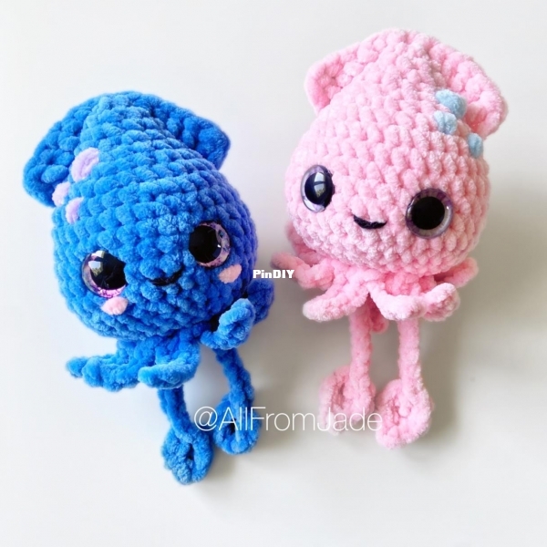 AllFromJade_EN_097_Stella_Squid.jpg