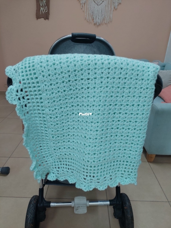 השמיכה של אחיה ישראל.jpeg