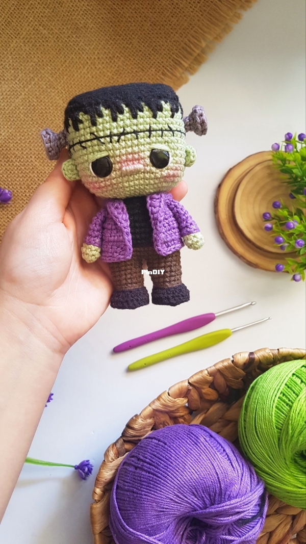 Bosquegurumi - Paola F - FuriFuri Amigurumi - Ana Karolina Ramalho - Halloween Cute Monsters - Frank ...