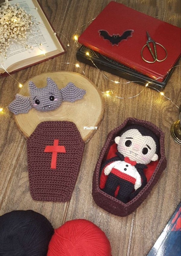 Bosquegurumi - Paola F - FuriFuri Amigurumi - Ana Karolina Ramalho - Halloween Cute Monsters - Bonus ...