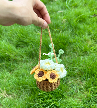 Daisyflowerscarhangingpattern.jpg